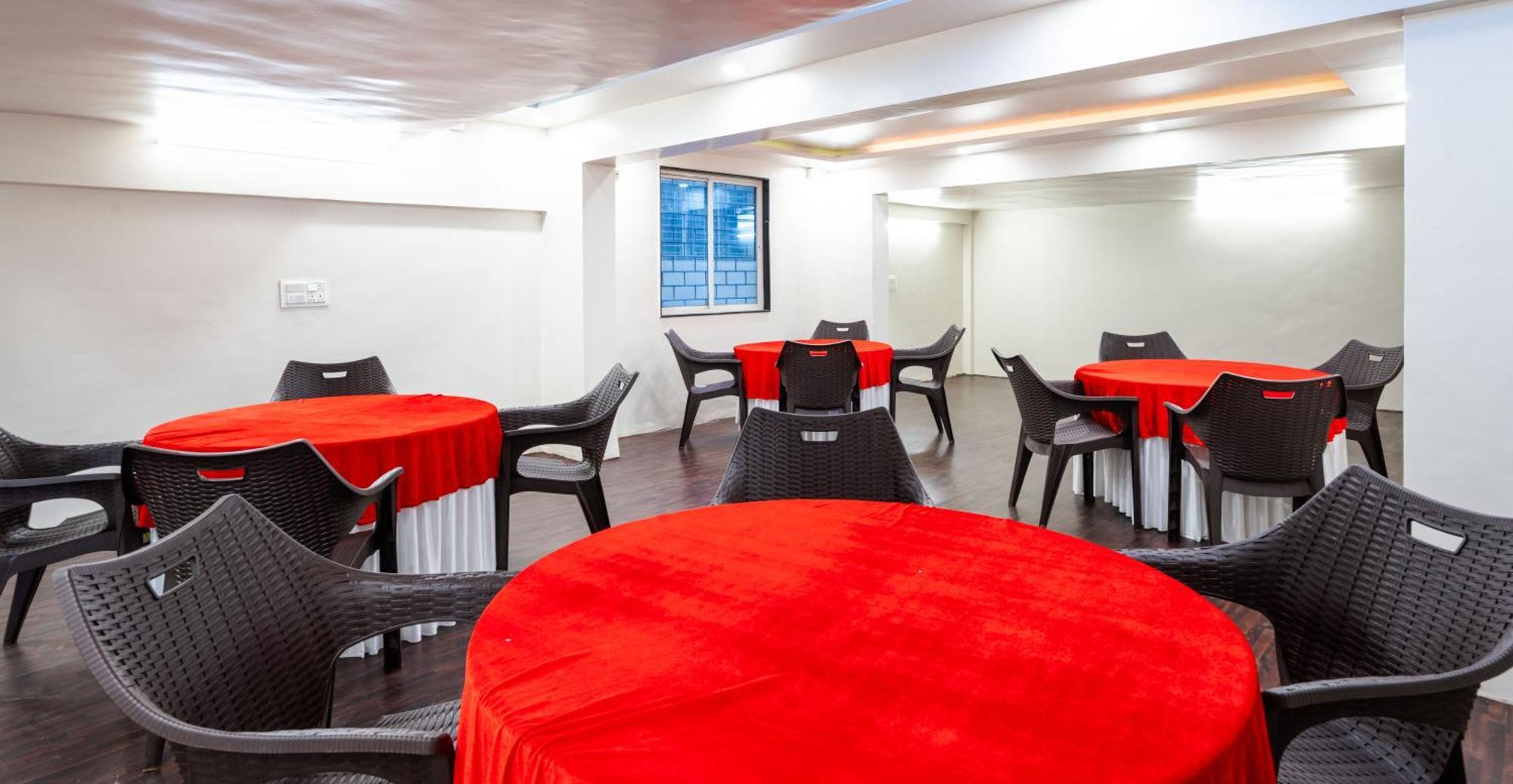 Treebo Trend The White Castle Hotel Pune Bagian luar foto