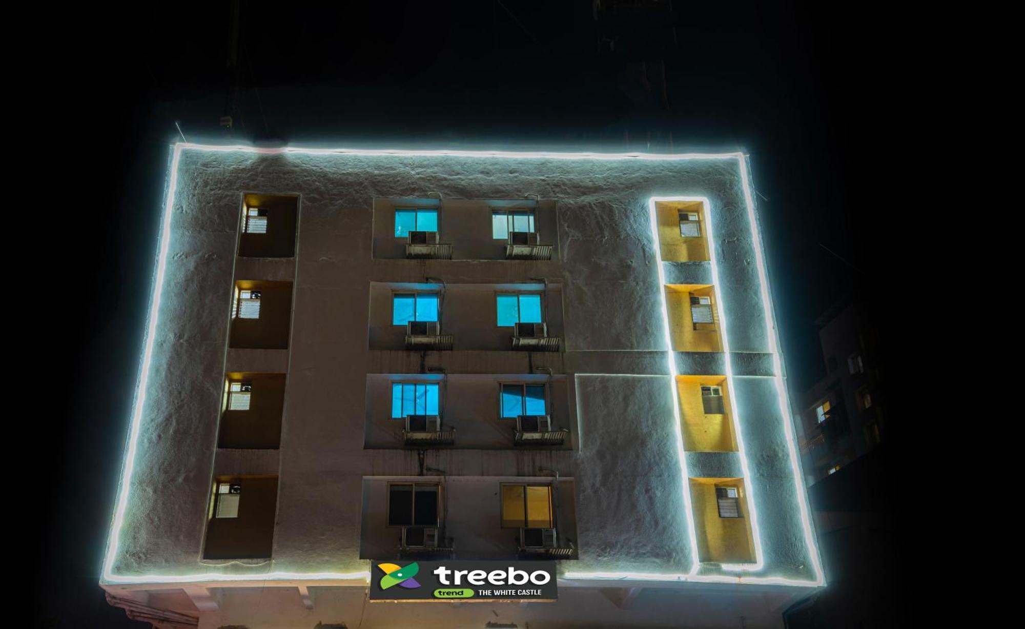 Treebo Trend The White Castle Hotel Pune Bagian luar foto