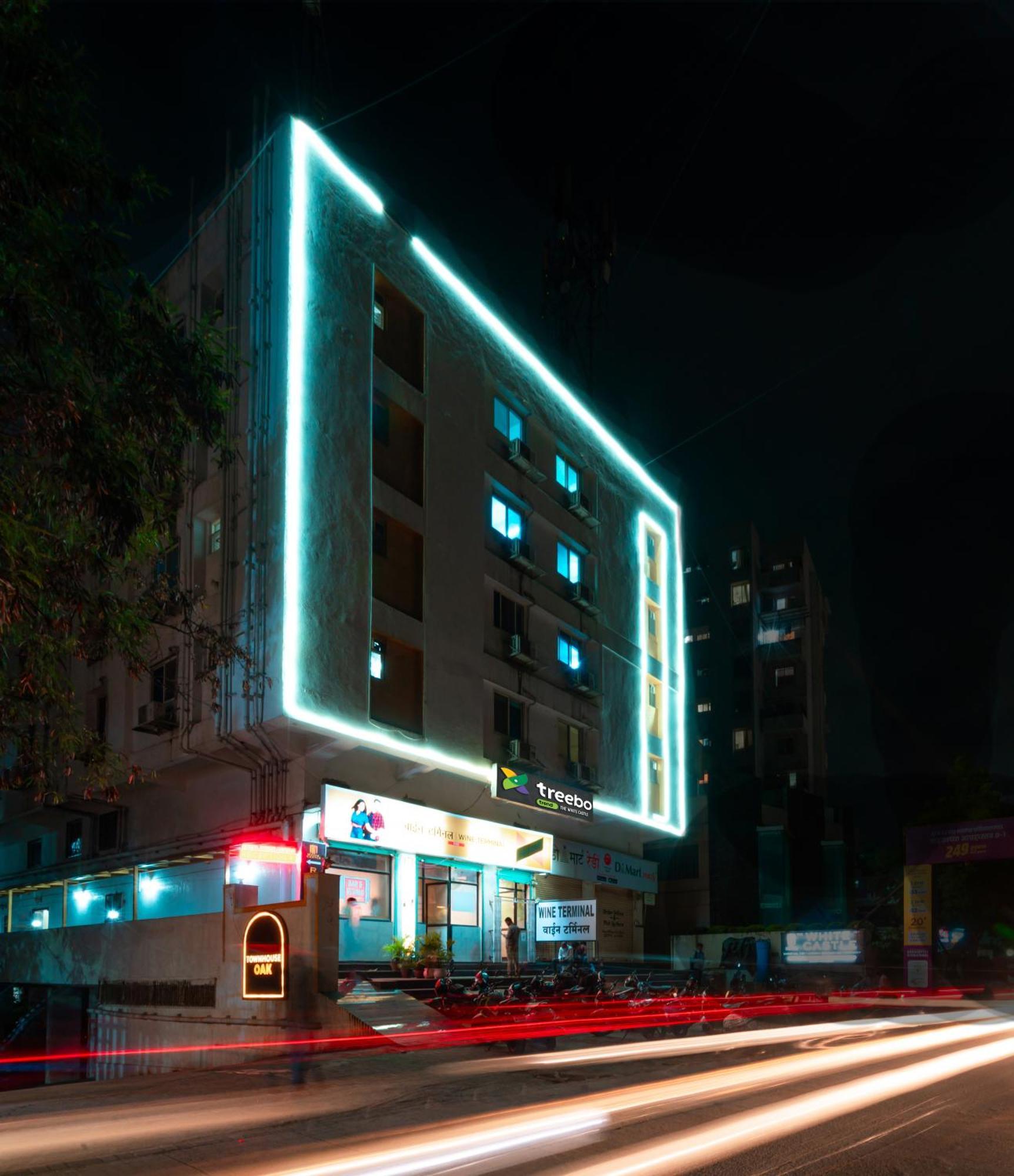 Treebo Trend The White Castle Hotel Pune Bagian luar foto